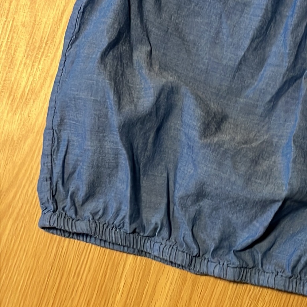H&M Chambray Crop Top, size 11-12 - Picture 3 of 5